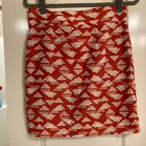 Tulle Size Medium Orange Skirt with white Triangles - Picture 2 of 3